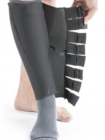 SIGVARIS&reg; COOLFLEX Standard Below Knee 20-50mmHg