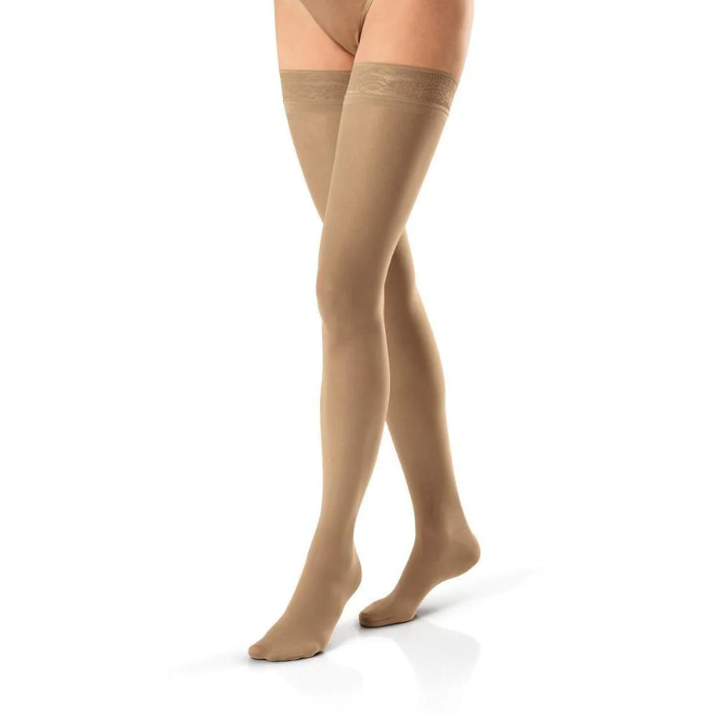 JOBST&reg; UltraSheer Class 1 Thigh Hold Up with Dotted Topband